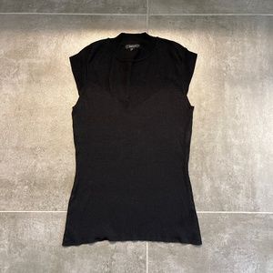 RW&CO Sleeveless Sweater